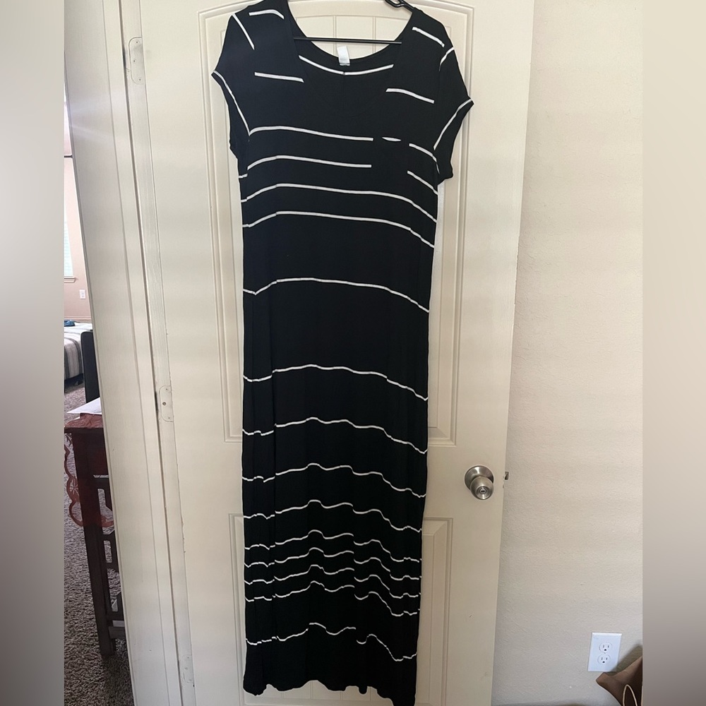 Old Navy Striped Maxi T Shirt Dress